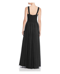 AQUA Vestido de noche con faldón de tul negro. Talla 6