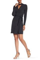 Laundry By Shelli Segal Vestido cruzado color gris. Talla 4