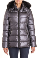 Nanette Lepore chamarra color Titanio Puffer con gorro. Talla S