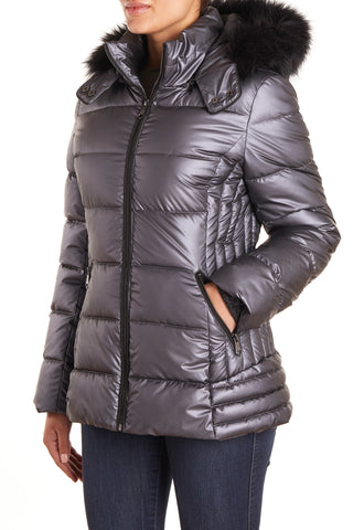 Nanette Lepore chamarra color Titanio Puffer con gorro. Talla S