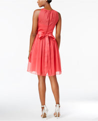 Adrianna Papell Vestido de chiffon coral con aplicaciones. Talla 8