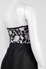 ADRIANNA PAPELL Vestido bordado strapless de gala. Talla 2